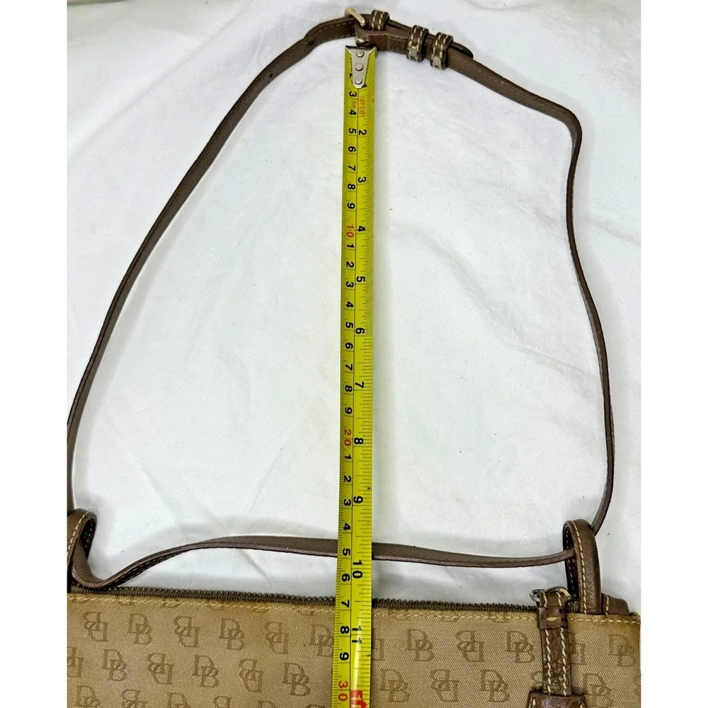 Vtg Dooney Bourke Purse DB Logo Canvas Jacquard Leather‎ Trim Brown Slim